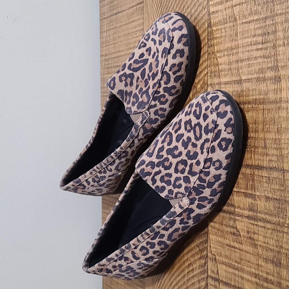 Easy Spirit Leather SEDEVITT10 Leopard Loafer 9